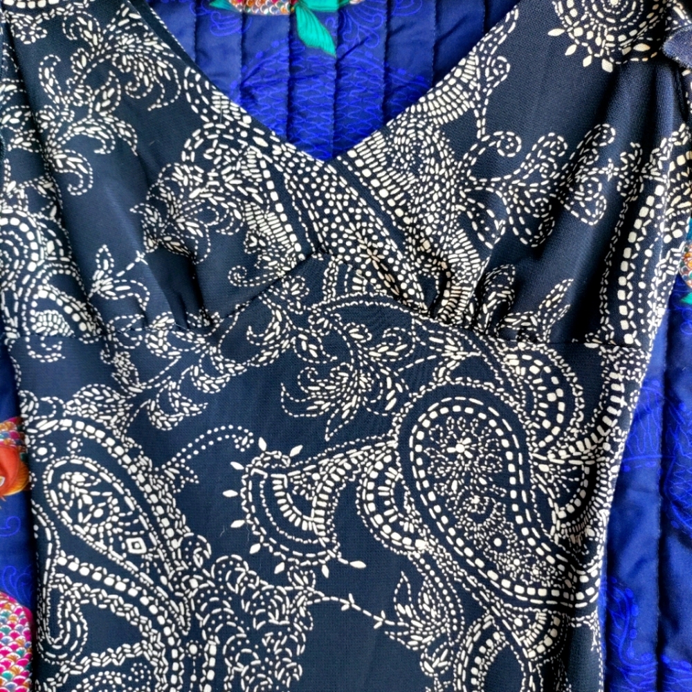 Dress - Picture 3 of 6